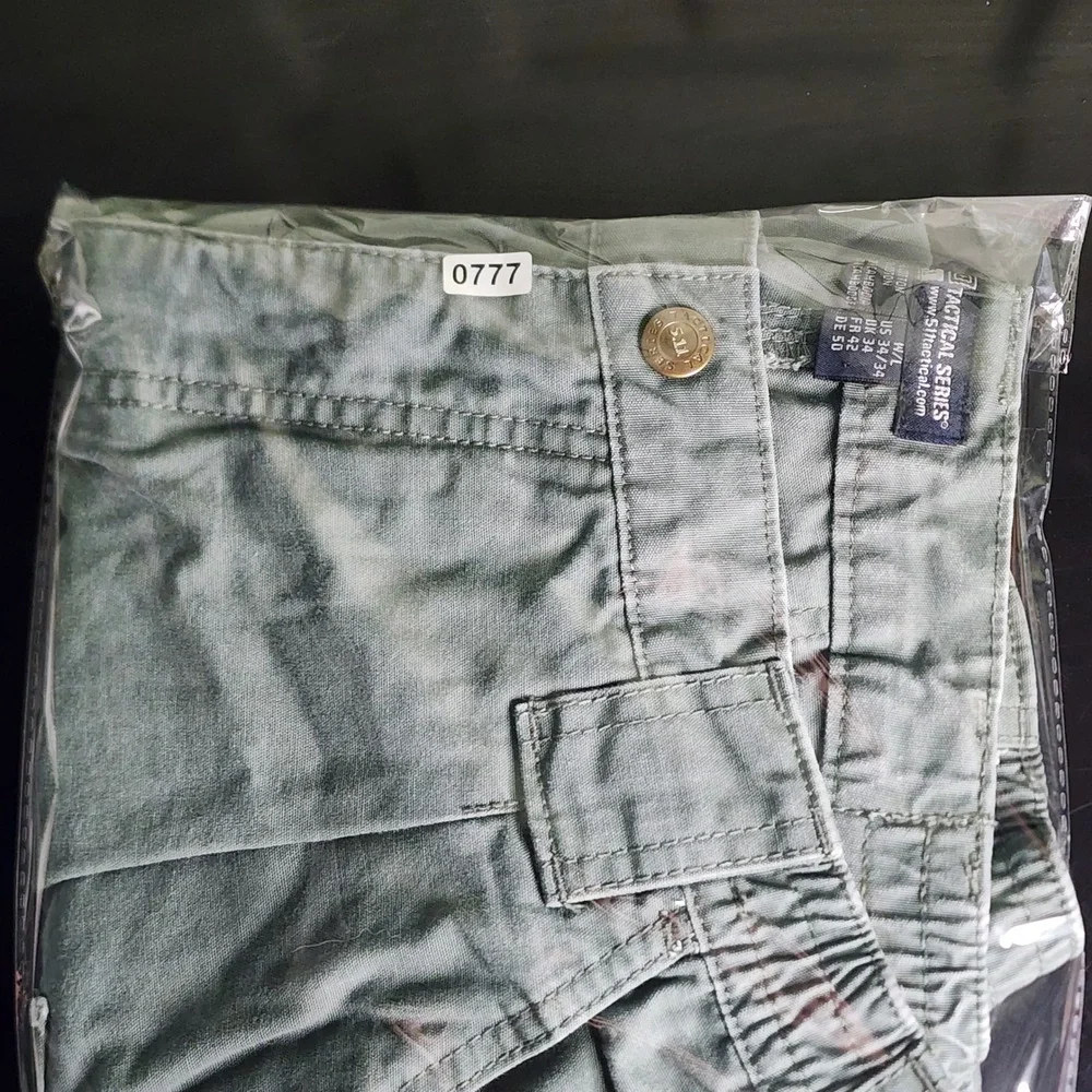 5.11 Tactical Cargo Shorts Mens 34 Green Cutoff Raw Hem Utility Good